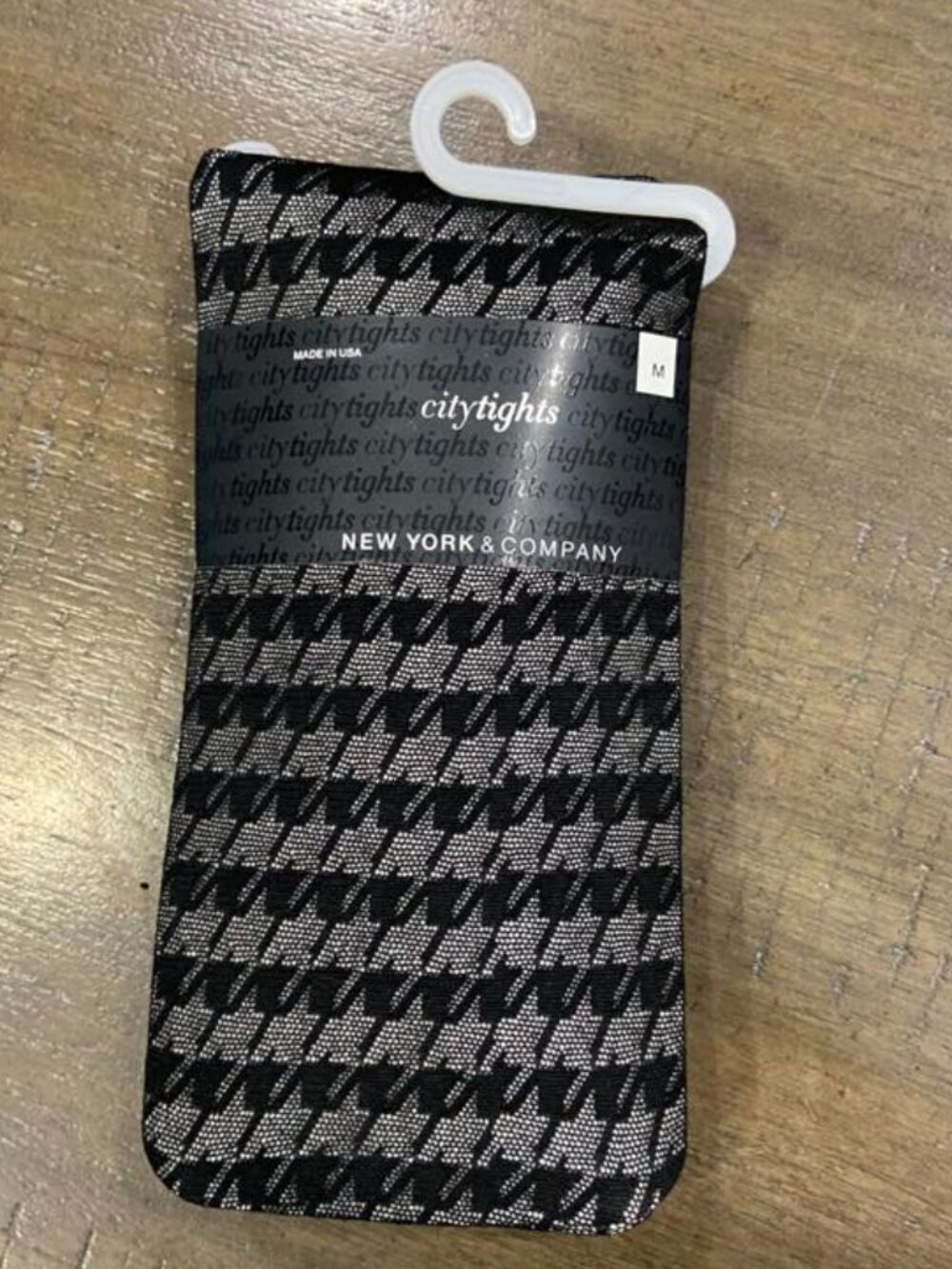 NEW YORK AND COMPANY CITYTIGHTS SIZE M COLOR BLACK WITH DESING